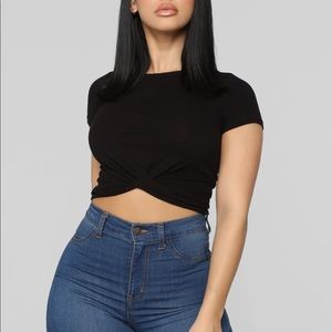 Fashion Nova Holly Twist front Tee - black size medium